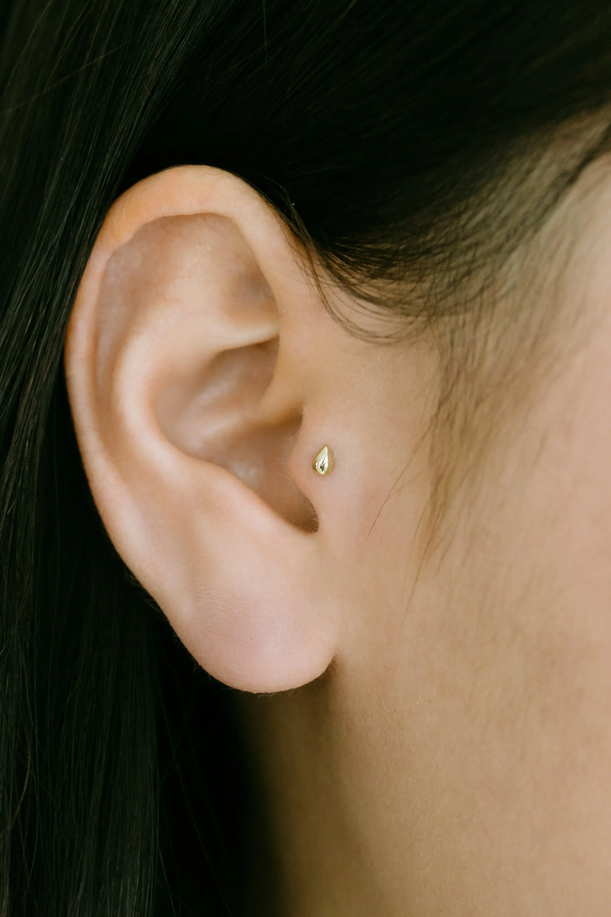 14k Gold Minimalist Teardrop Raindrop Cartilage Tragus Helix Lobe Internally Threaded Flat Back Earring Labret