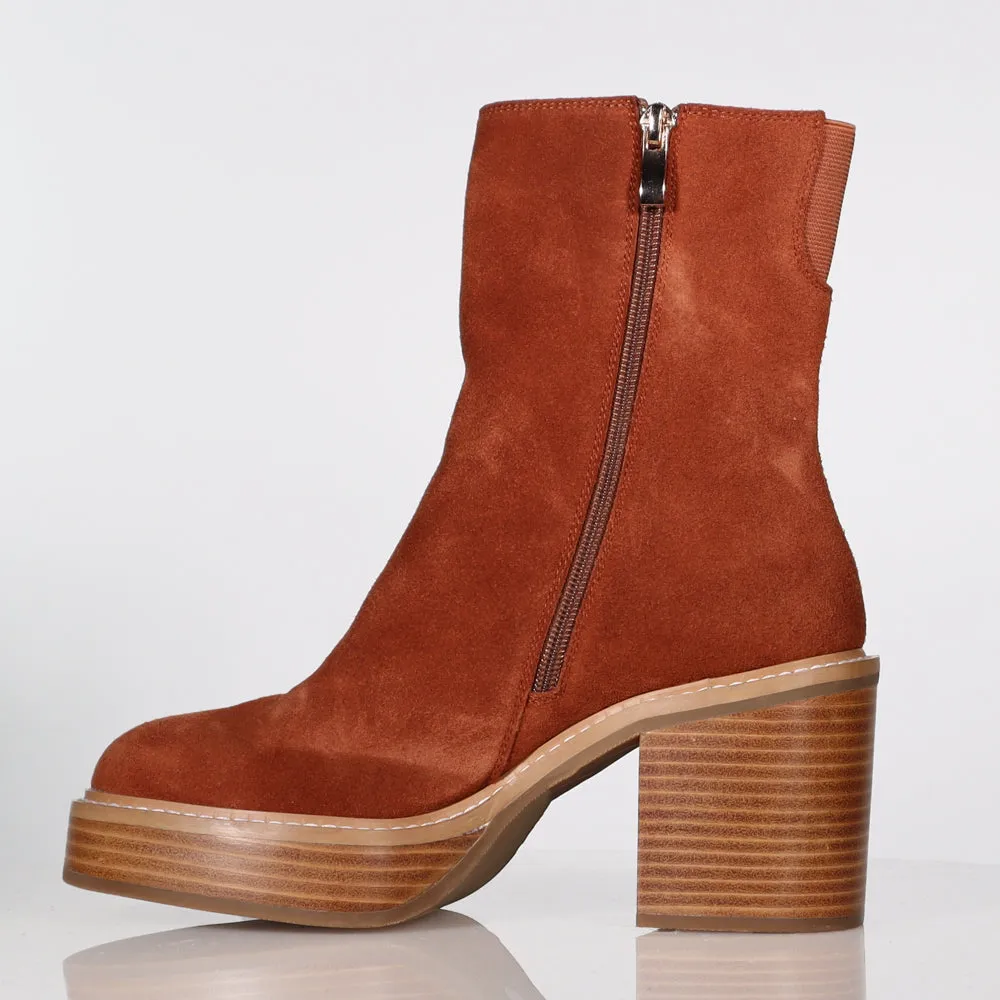 37 SAMPLE - NIKITA/RUST COW SUEDE WOOD STACKED HEEL