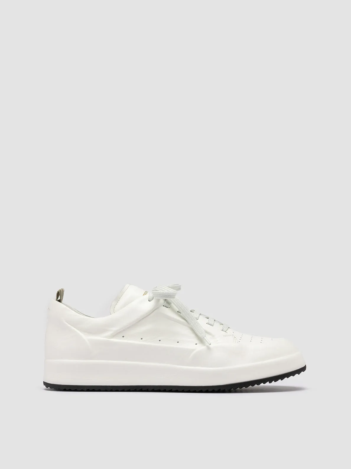 ACE 016 - White Leather Sneakers