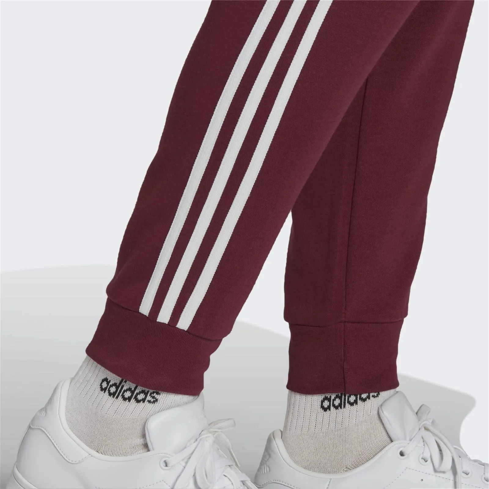 adidas Originals Adicolor Classics 3-Stripes Joggers - Victory Crimson