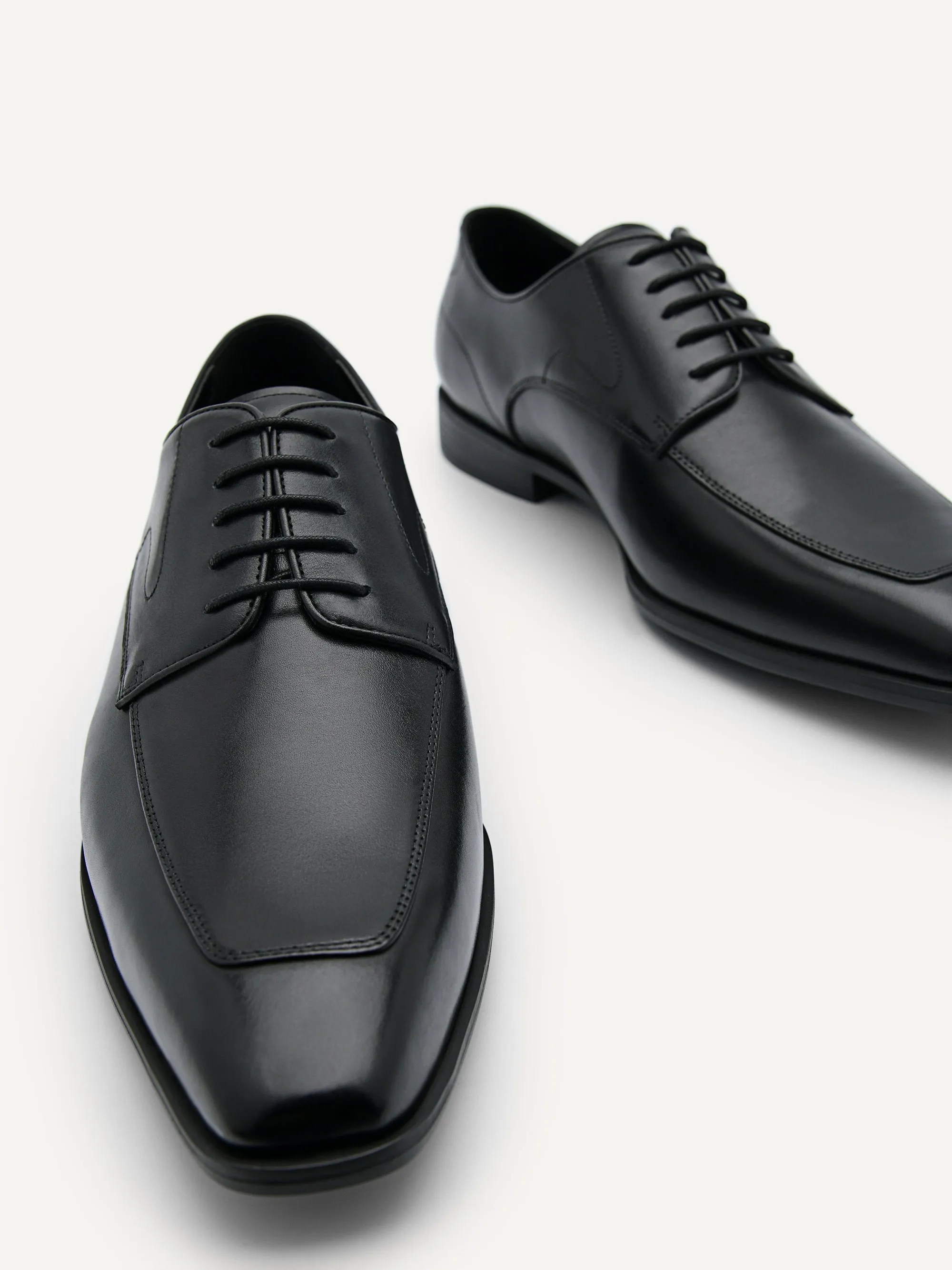 Altitude Lightweight Derby Shoes