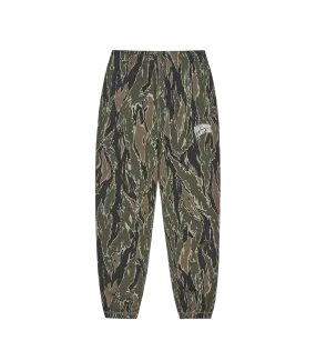 ARCH LOGO CAMO SWEATPANTS - KHAKI: Arch Logo Camouflage Sweatpants in Khaki