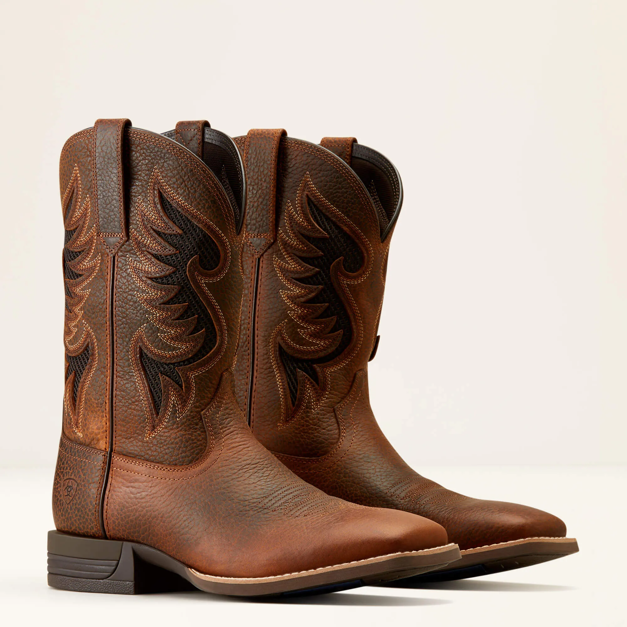 Ariat Men's VentTEK Cowboy Boot - Oiled Rowdy Cowpuncher