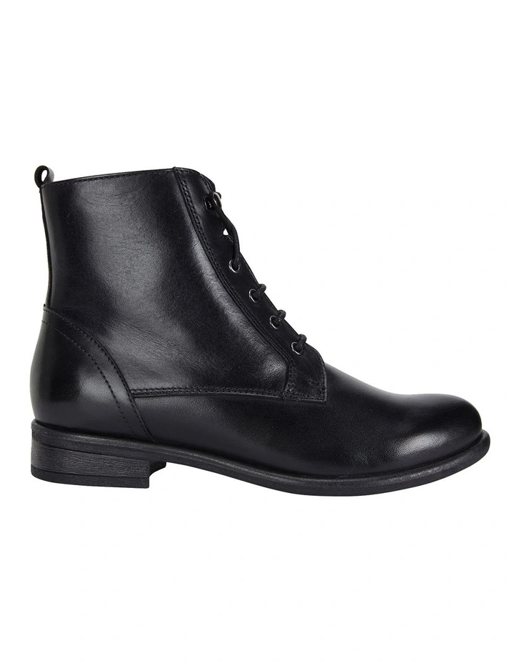 Badge Black Glove Boots