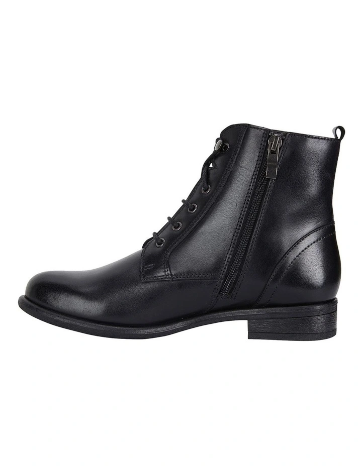 Badge Black Glove Boots