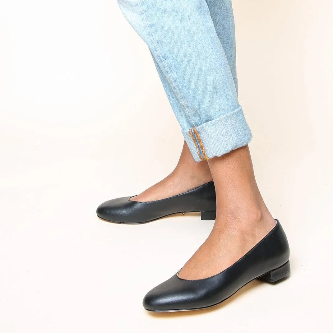 Black Ballet Flat + Twiggy Strap