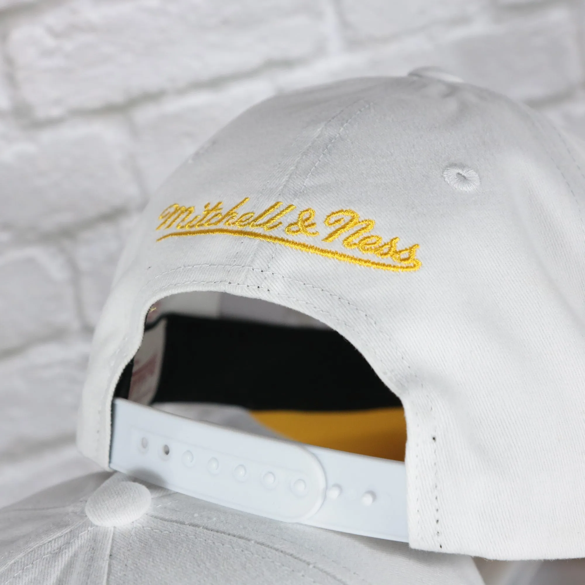 Boston Bruins Snapback Hat White Yellow Bottom.