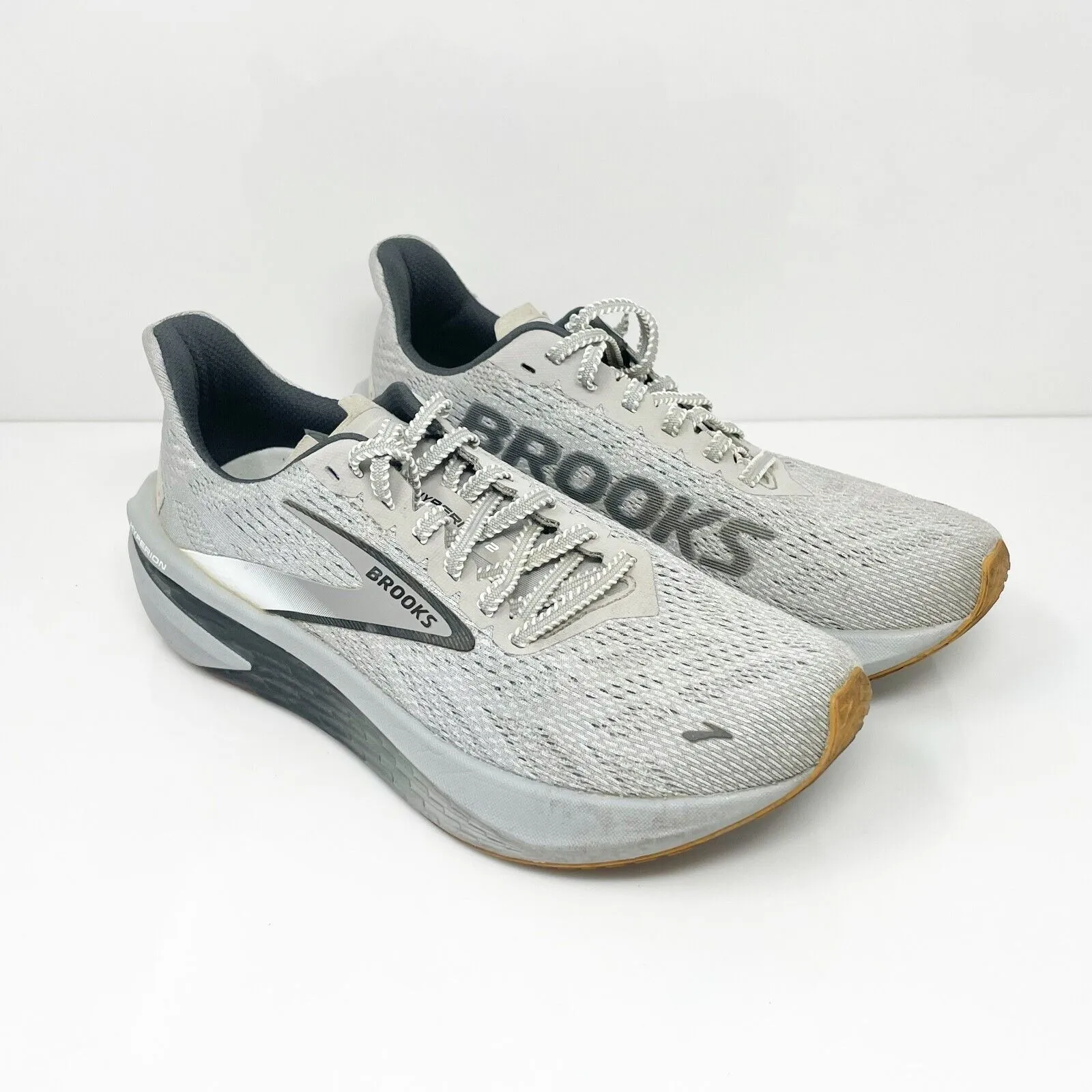 Brooks Womens Hyperion 2 1204211B047 Gray Running Shoes Sneakers Size 6.5 B