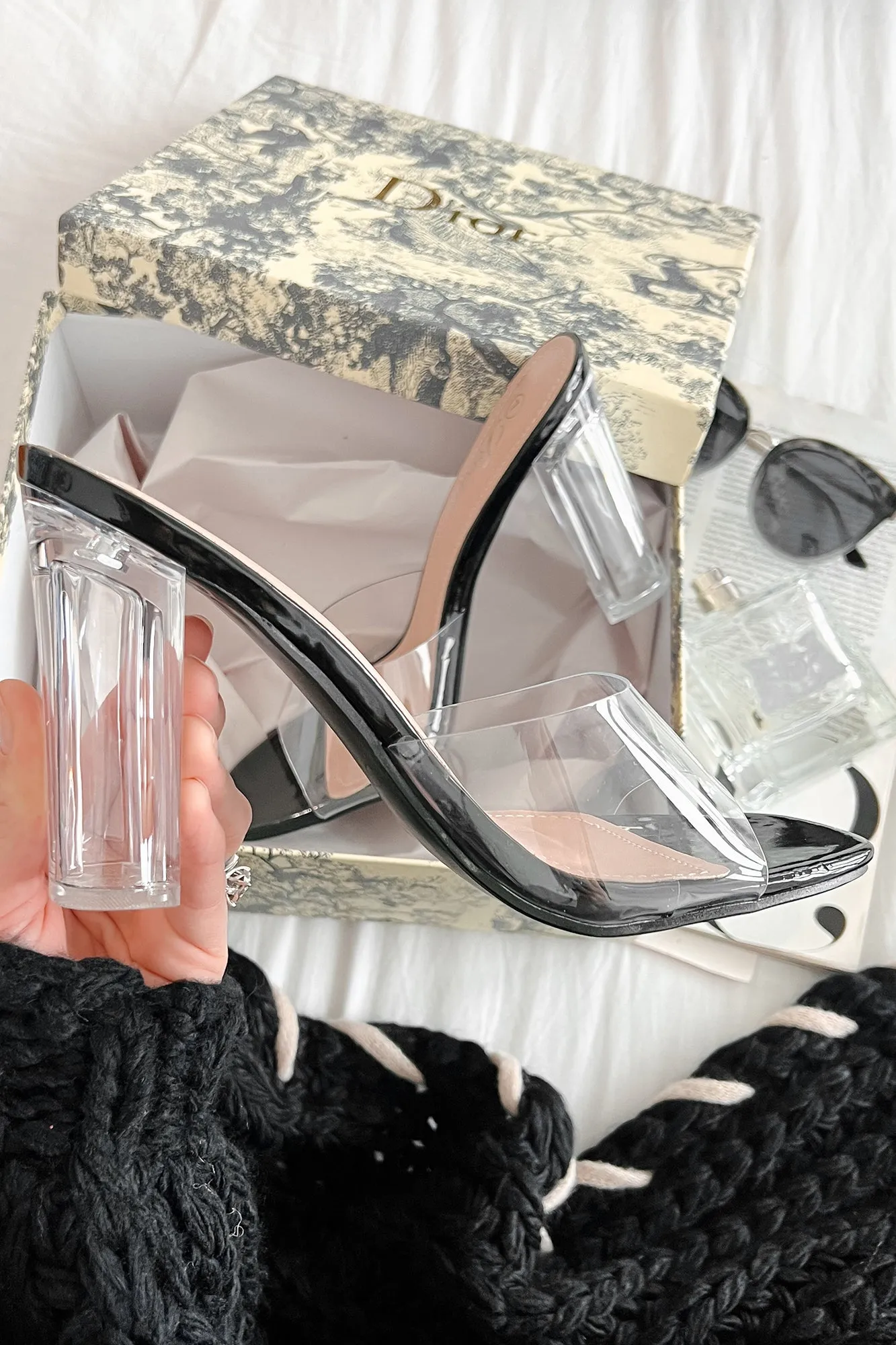 Chic Simplicity Clear Strap Lucite Heel (Black)