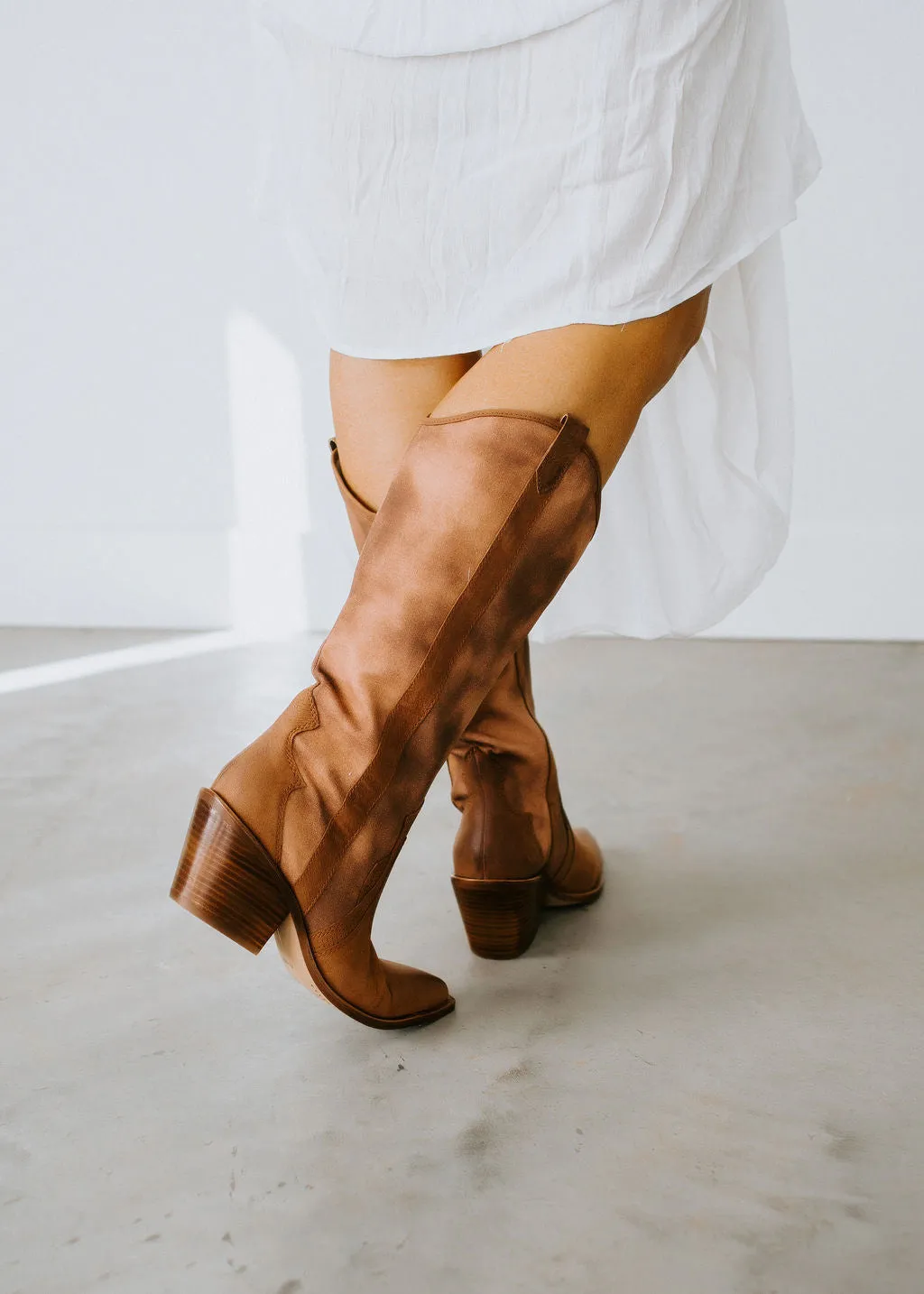 Dolce Vita Navene Boots