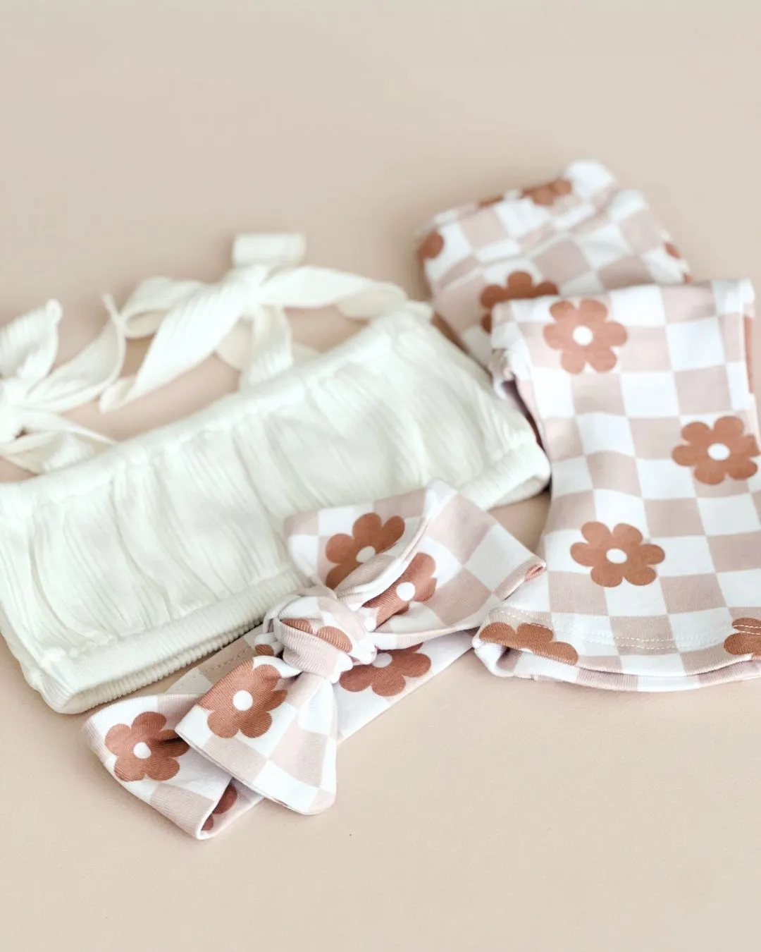 Flare Set | Latte Daisy