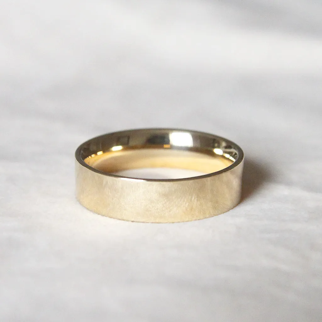 Flat Court Wedding Band