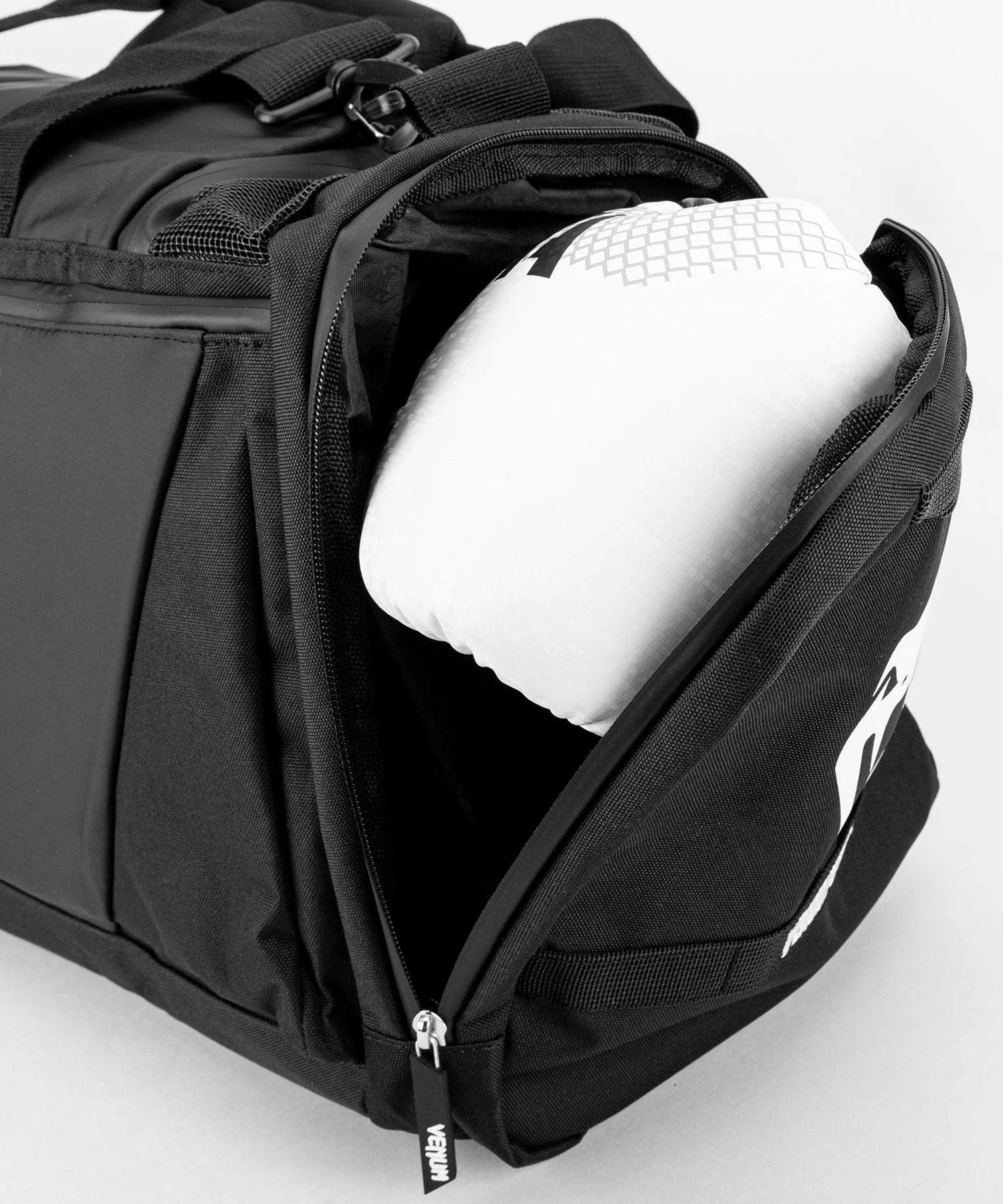 Venum Trainer Lite Black/White Bag