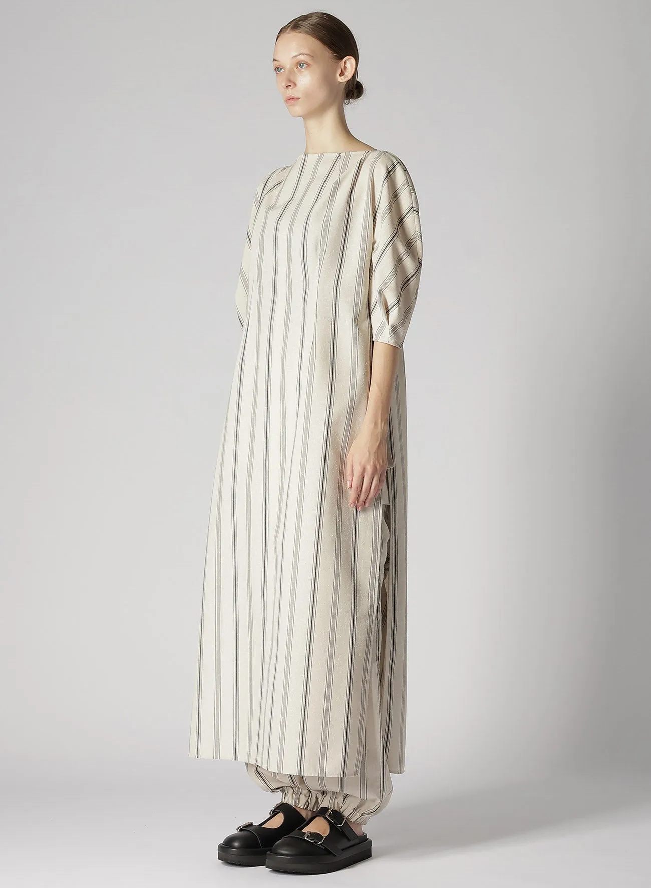 HARD TWISTED STRIPE SLIT DRESS