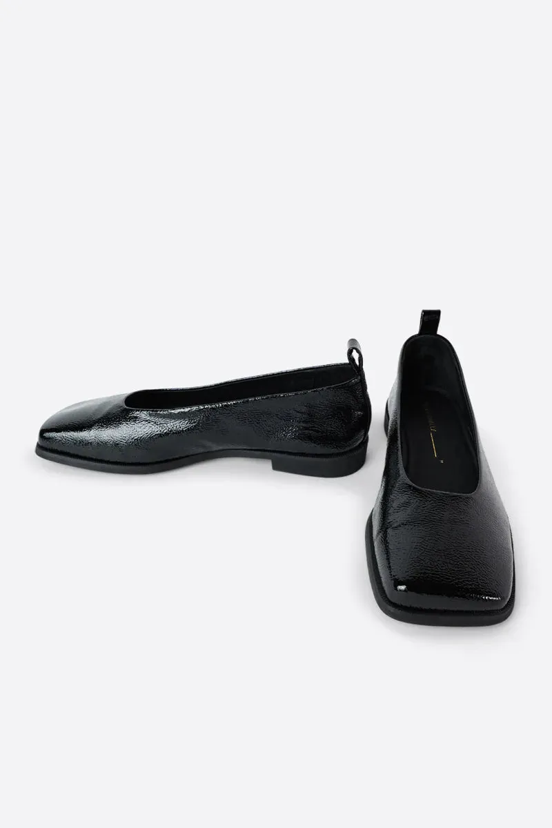 Intentionally Blank Saucer Flat - Black