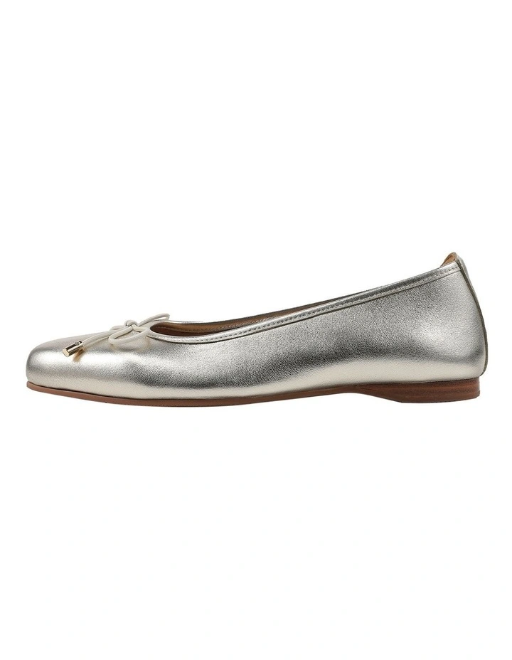 Kettle Flat Shoe in Champagne