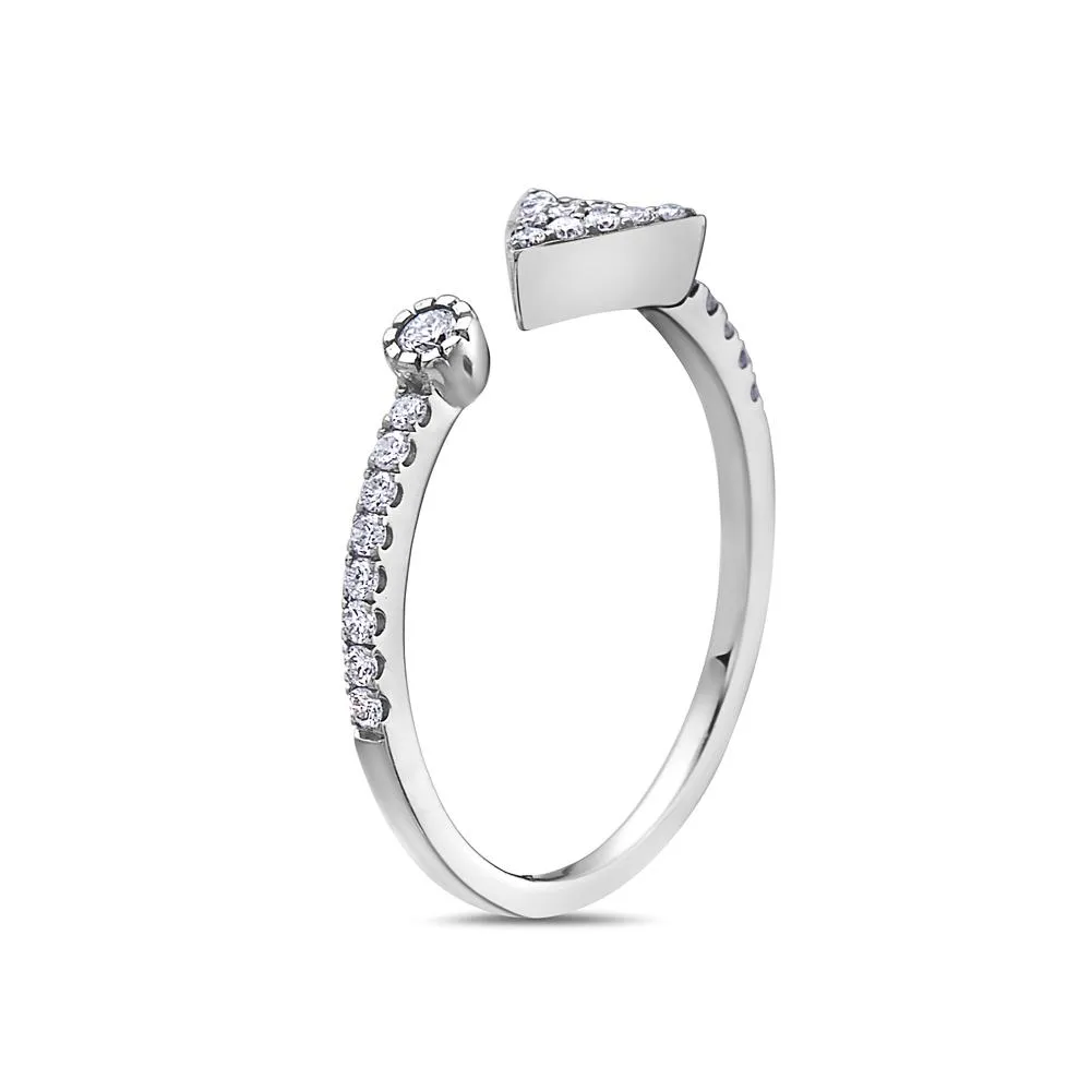 Ladies 18k White Gold Ring with 0.21 CT Diamond for Right Hand