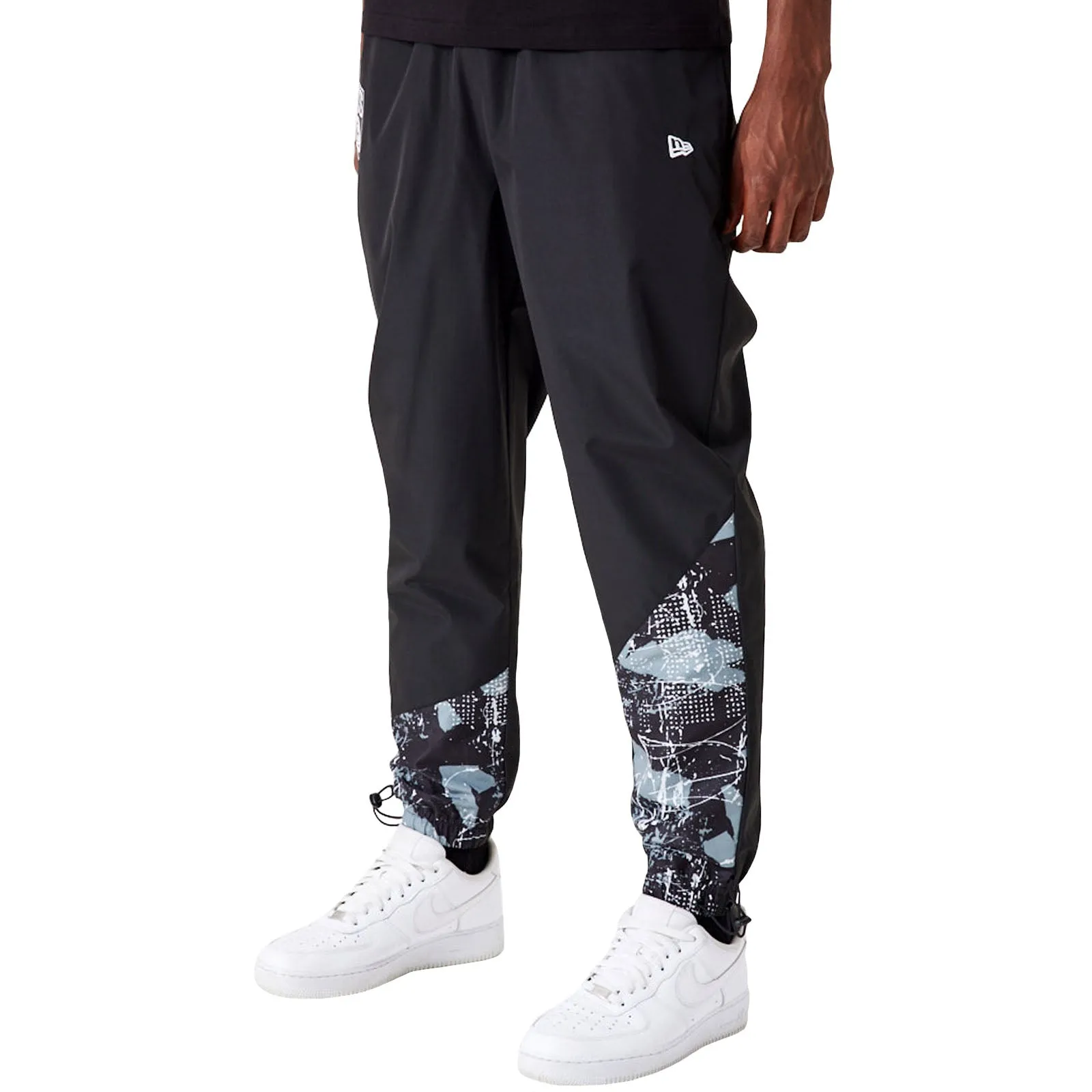 New Era Mens Brooklyn Nets All Over Pattern Panel Joggers - Black