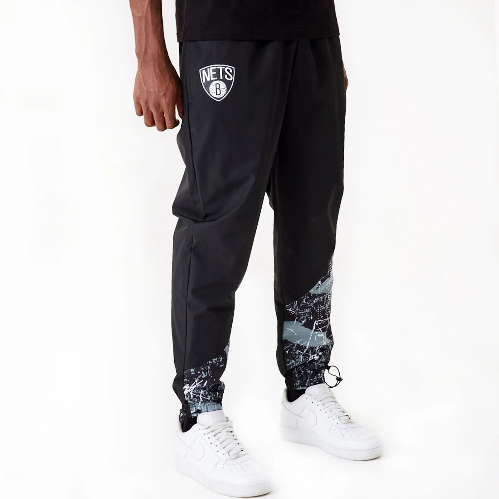 New Era Mens Brooklyn Nets All Over Pattern Panel Joggers - Black