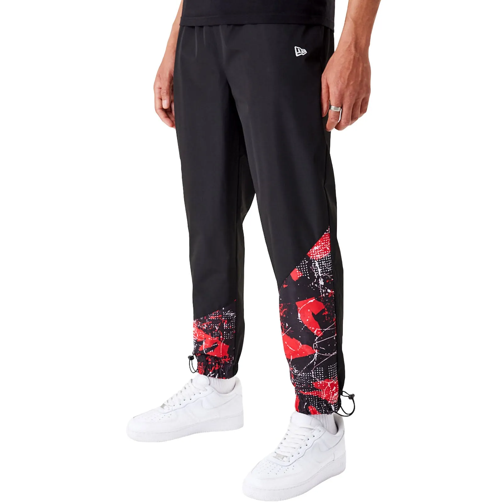 New Era Mens Chicago Bulls All Over Pattern Panel Joggers - Black