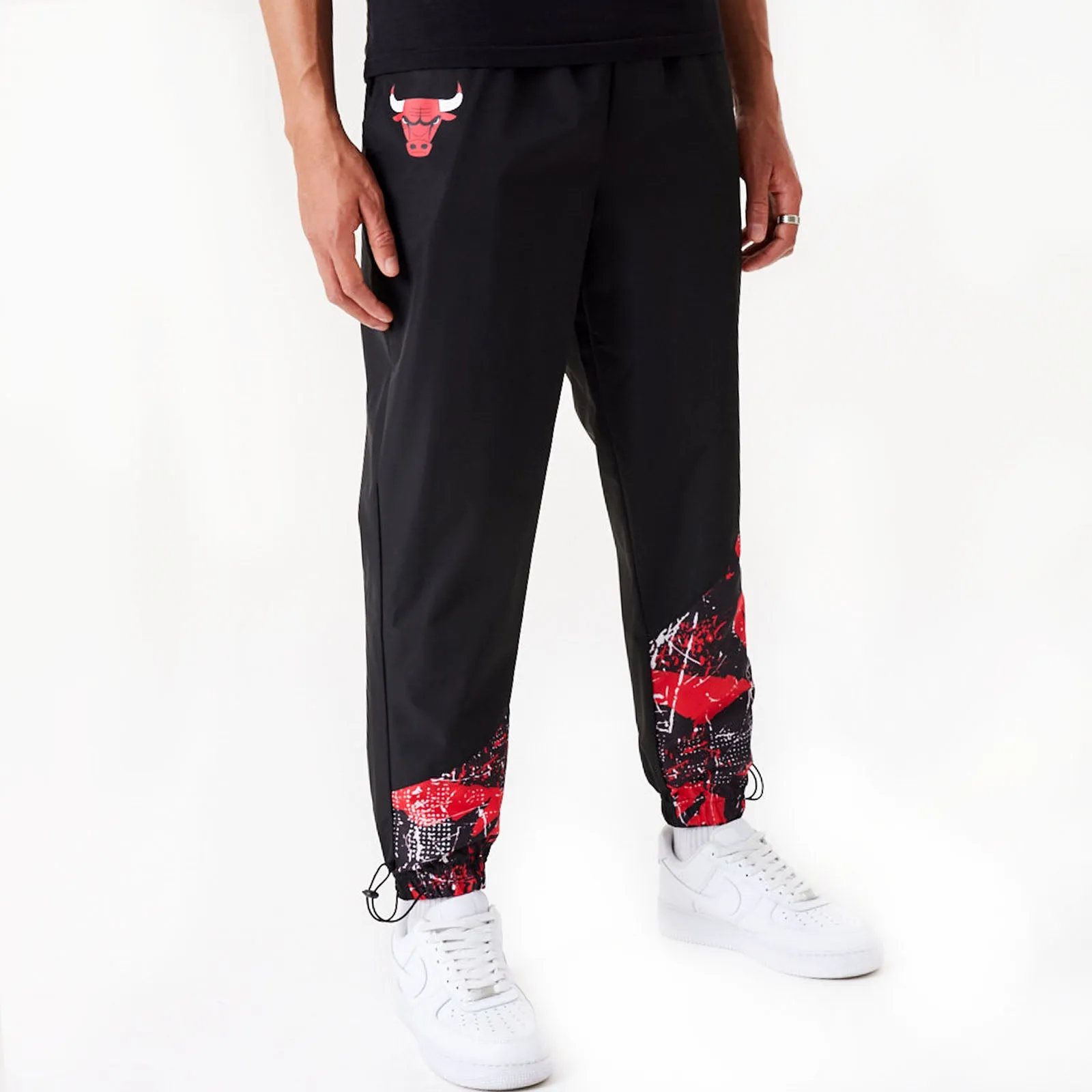 New Era Mens Chicago Bulls All Over Pattern Panel Joggers - Black