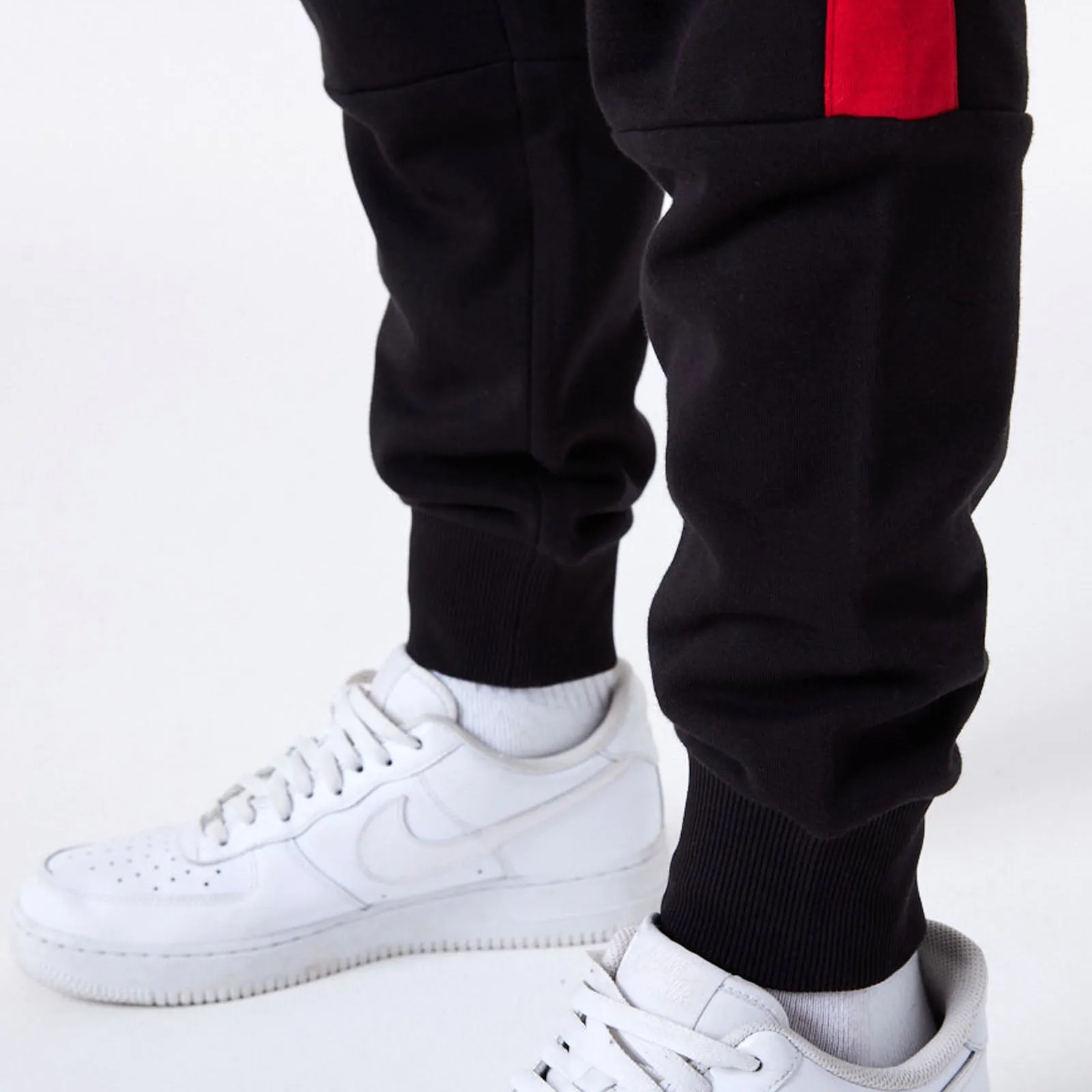 New Era Mens Chicago Bulls NBA Panel Tapered Joggers - Black