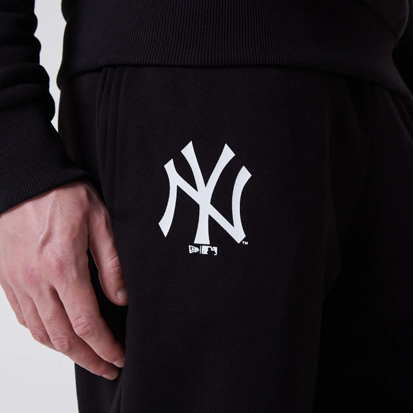 New Era Mens New York Yankees MLB Team Tapered Joggers - Black