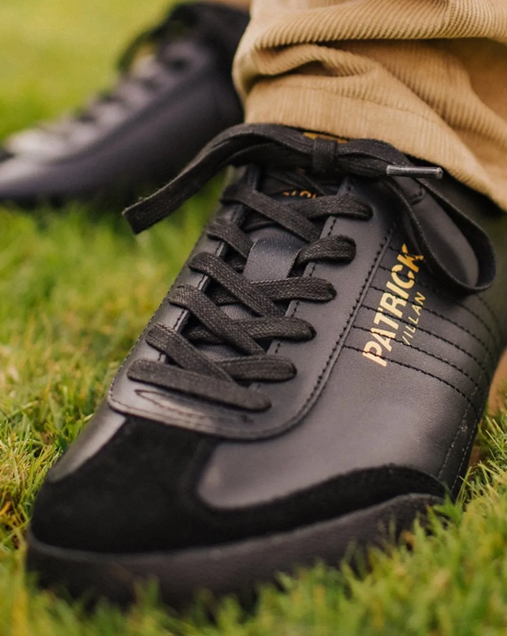 Patrick Villan Trainer Black - Gold