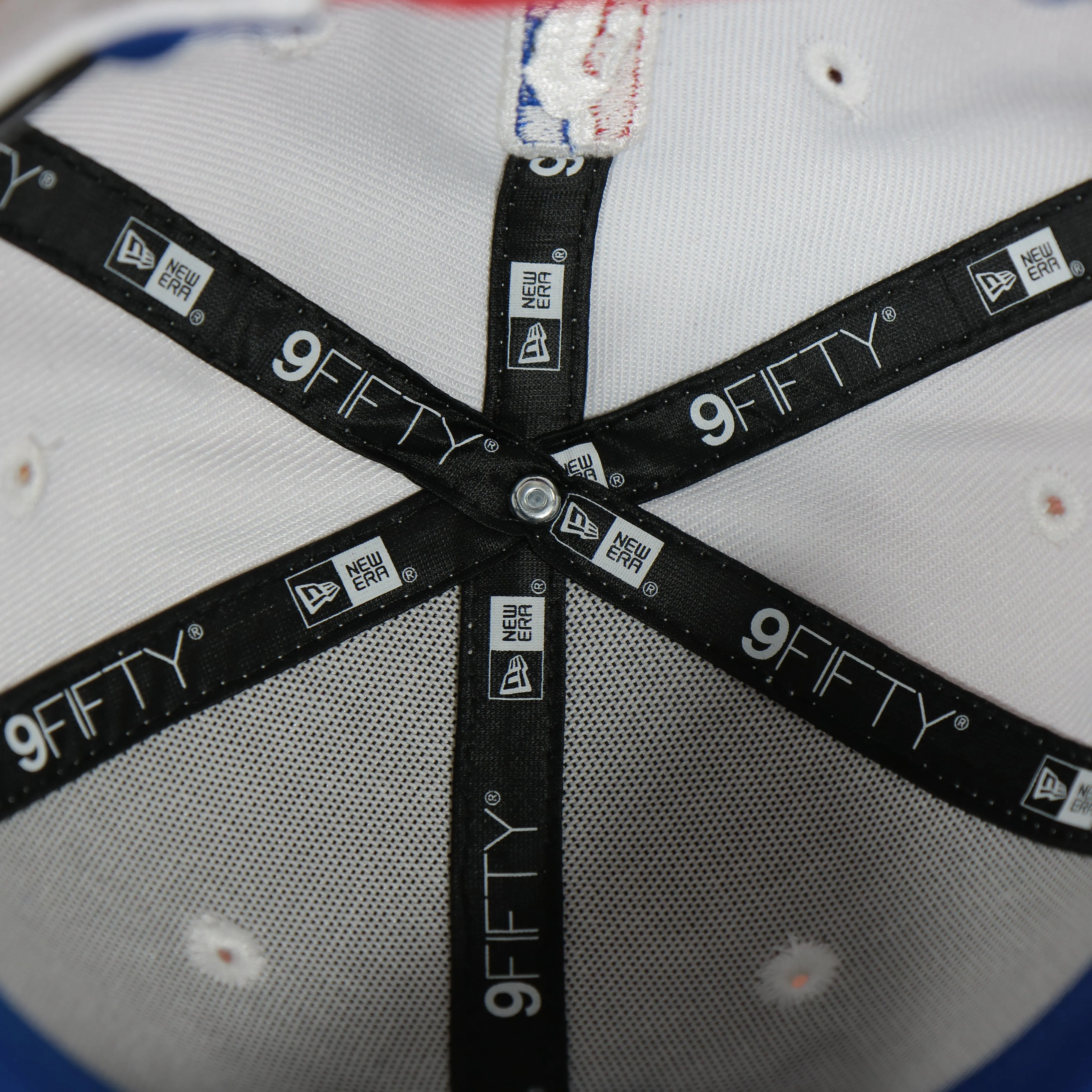 Philadelphia 76ers 2022 City Edition Blue Bottom Youth Snapback - New Era