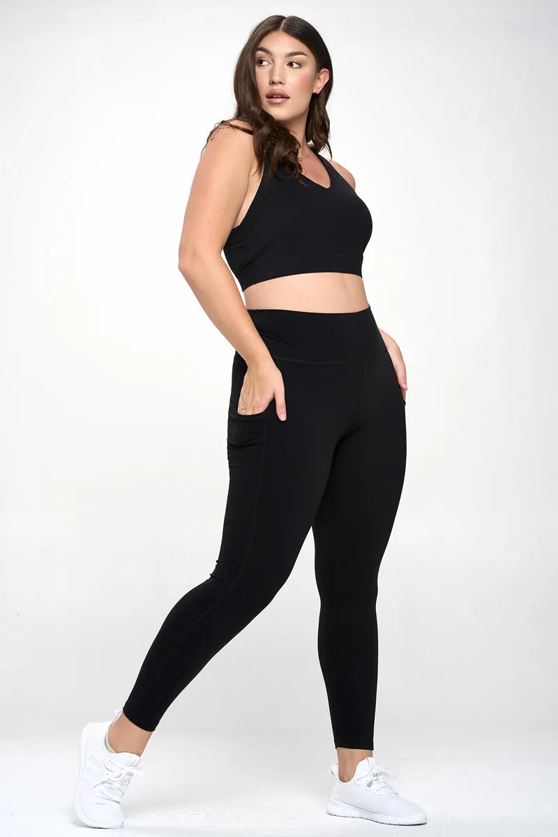 PLUS SIZE SUPER SOFT Sport Bra and Leggings Active Set with Pockets