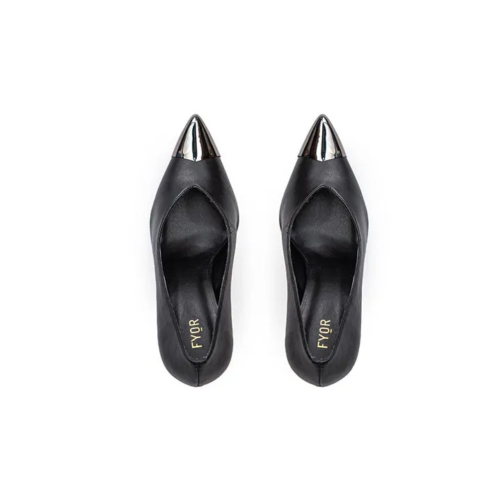 Pointed Pump with Metallic Toe Cap - BWR 042