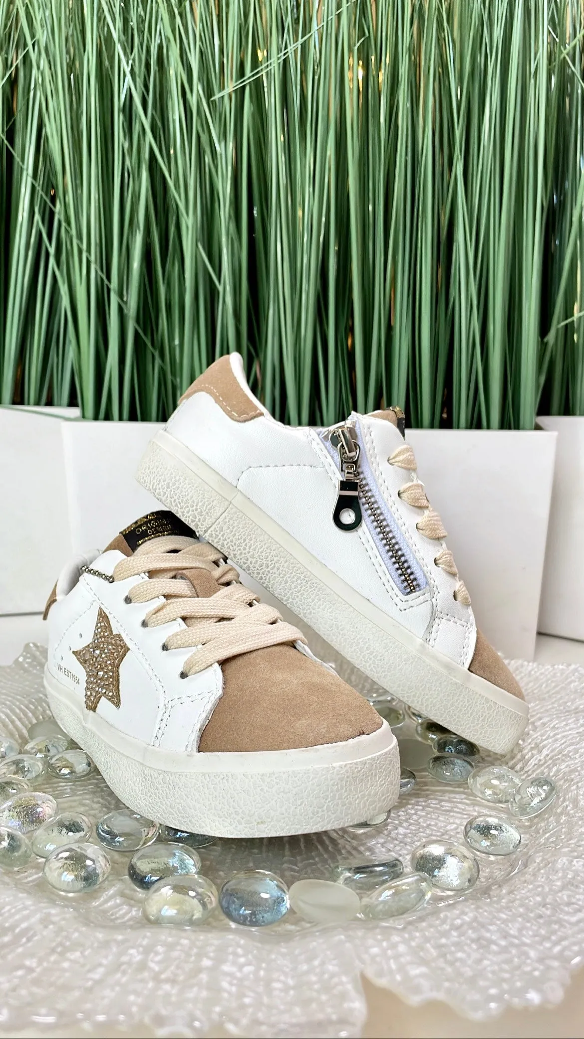 RHINESTONE STAR SNEAKERS CAMEL SUEDE