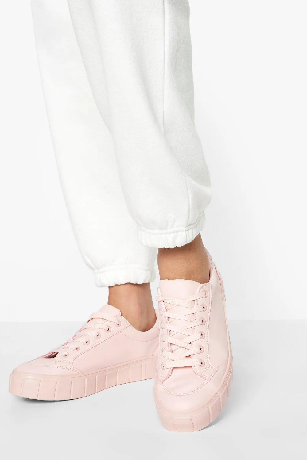 Ribbed Sole Flat Sneakers