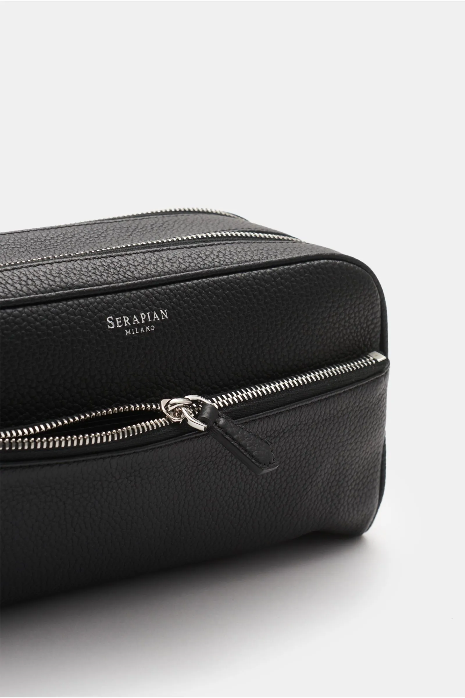 SERAPIAN Toiletry bag black