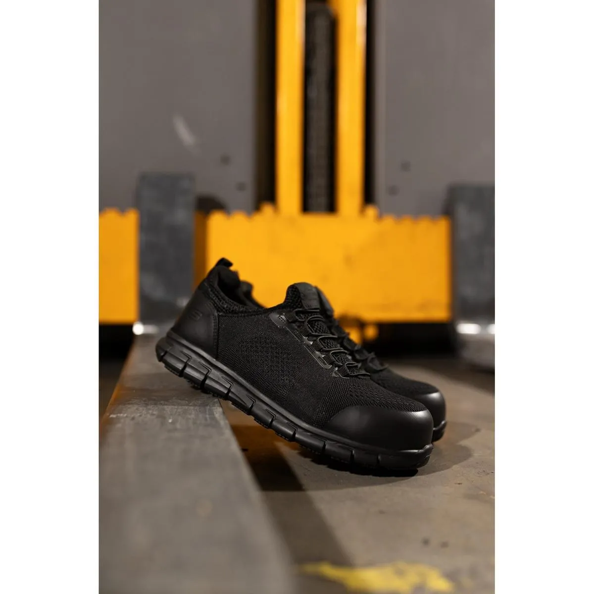 Skechers Workwear Synergy Omat Safety Trainer Black