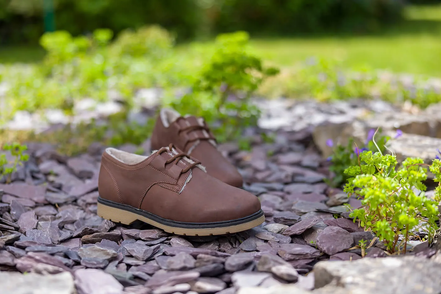 SPEY BROWN WOMENS SHEEPSKIN SHOES