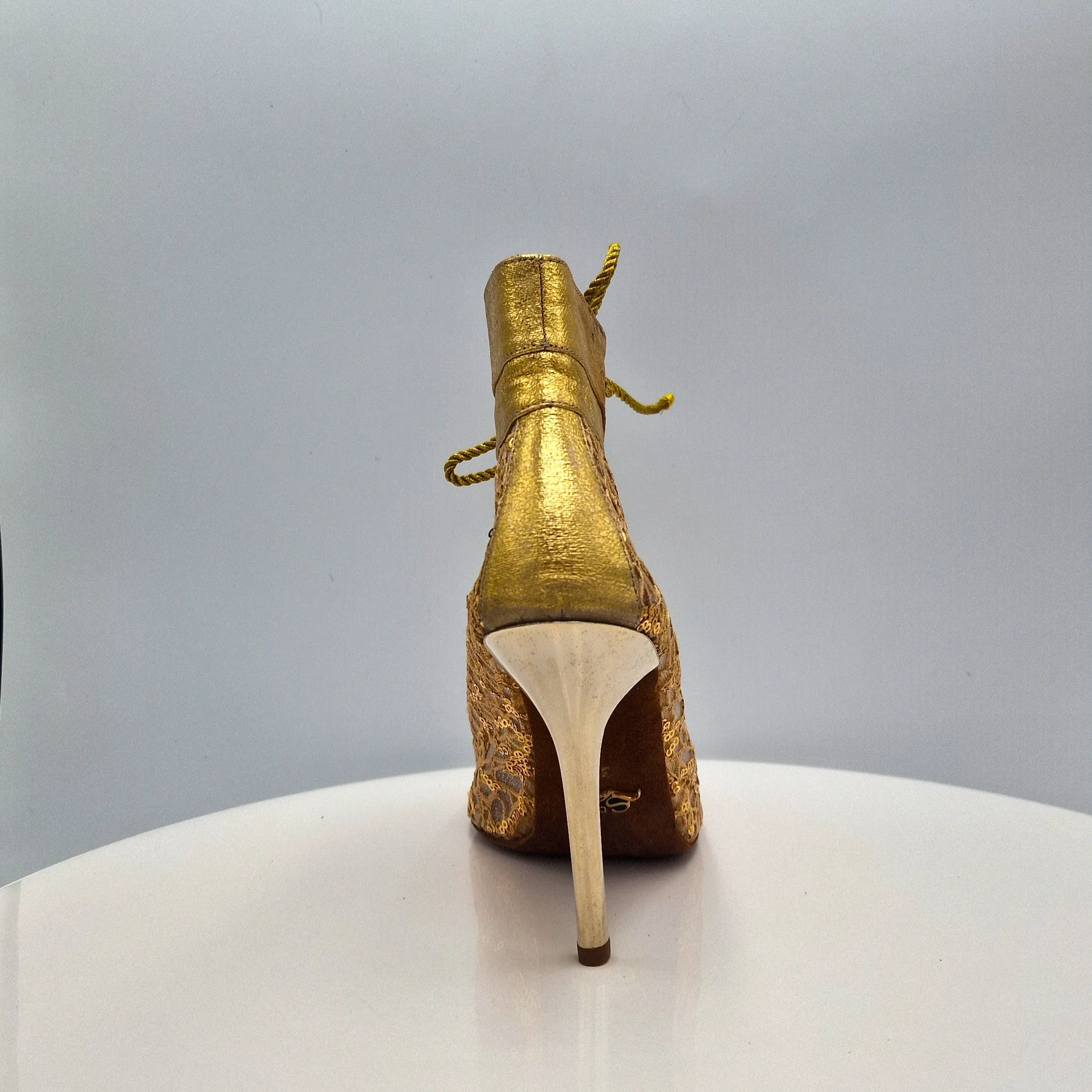 Gold Lace High Heel 8.5cm