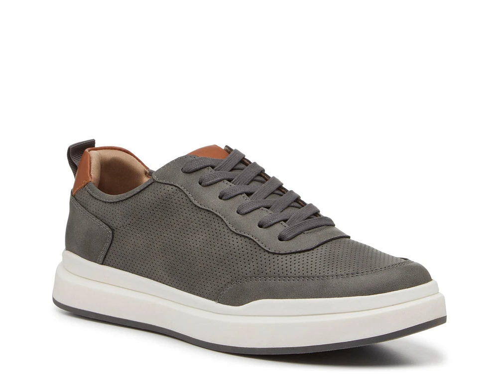 Tahjj Sneaker - Men's