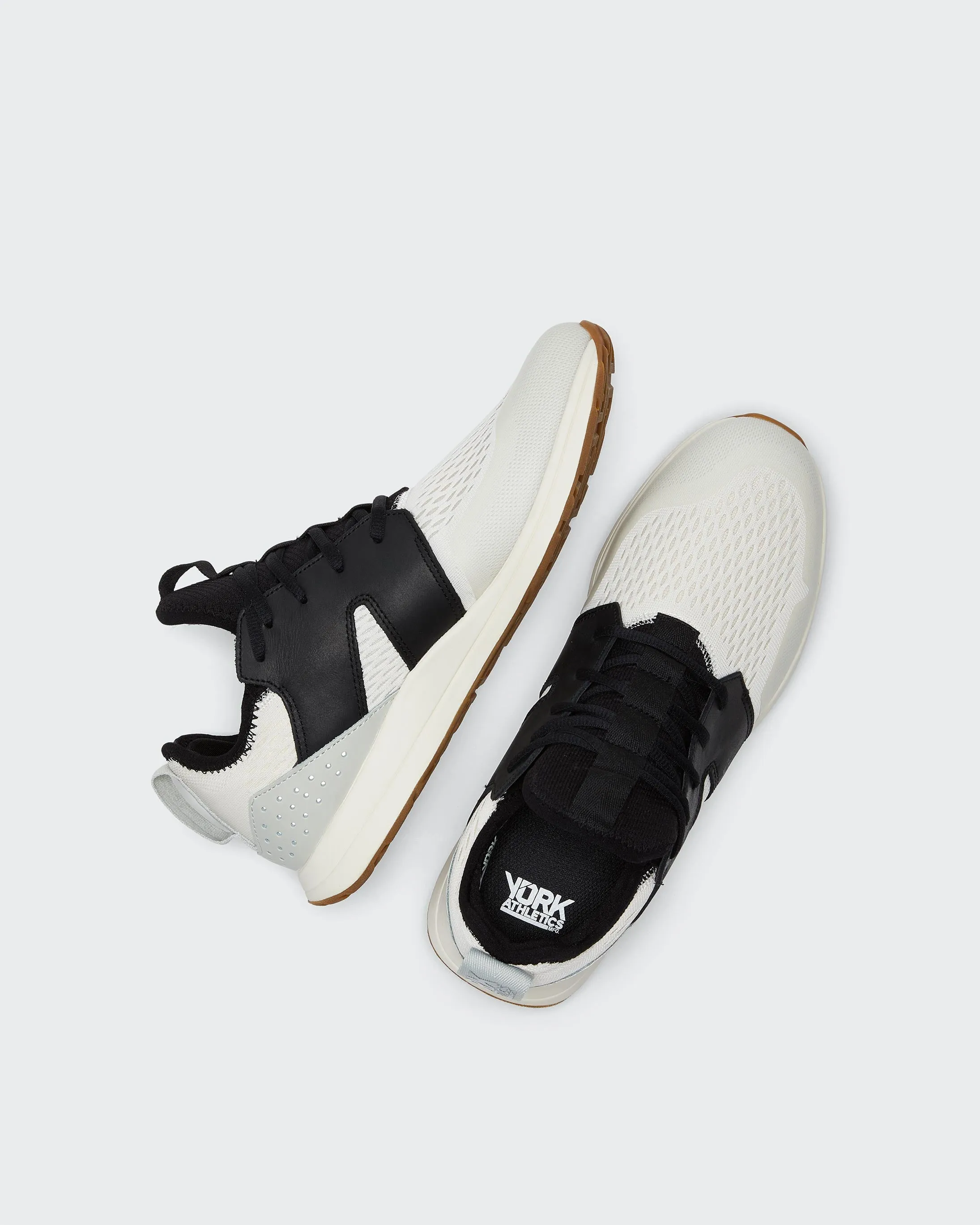 The Frank Trainer / Mesh / Black & White