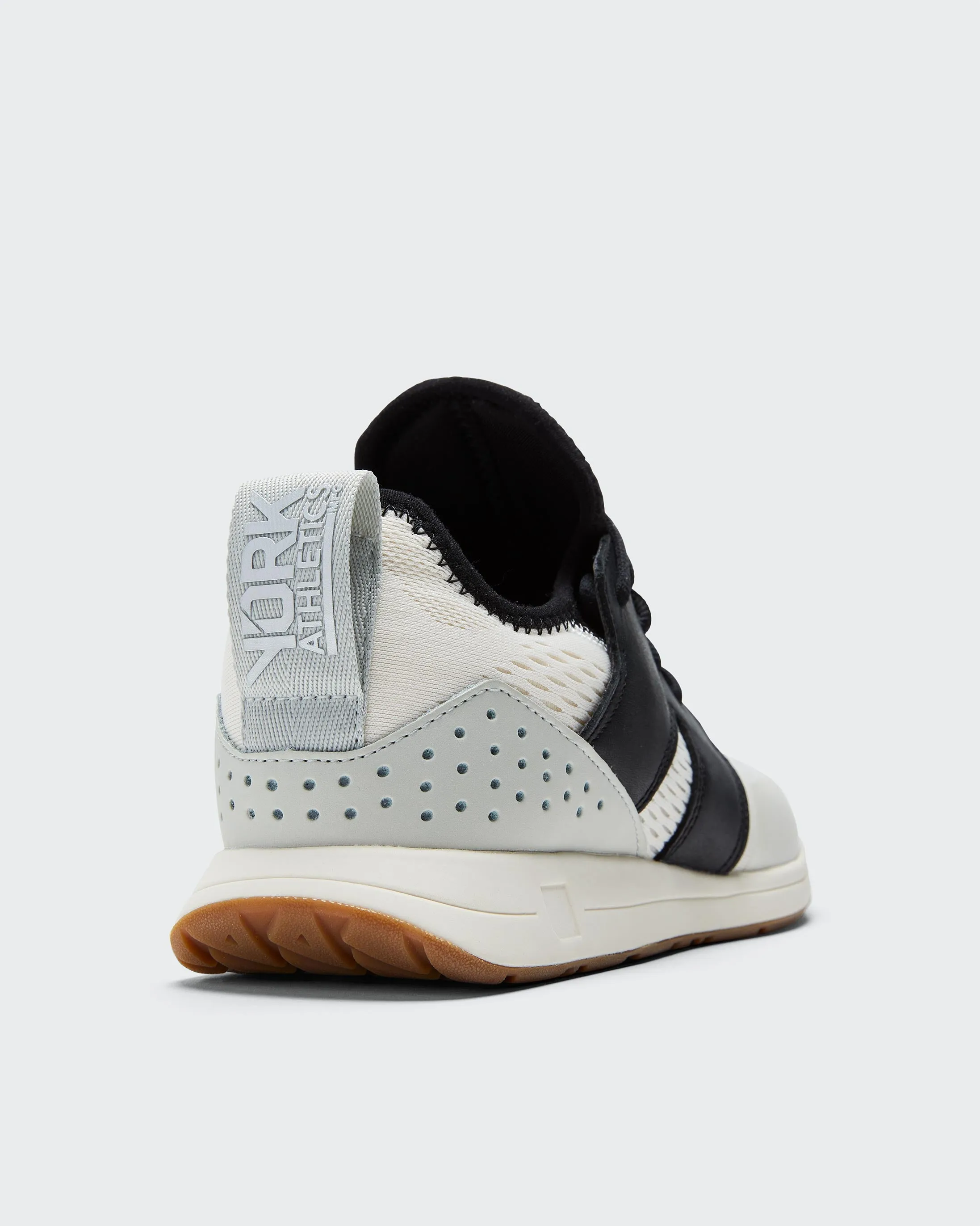 The Frank Trainer / Mesh / Black & White