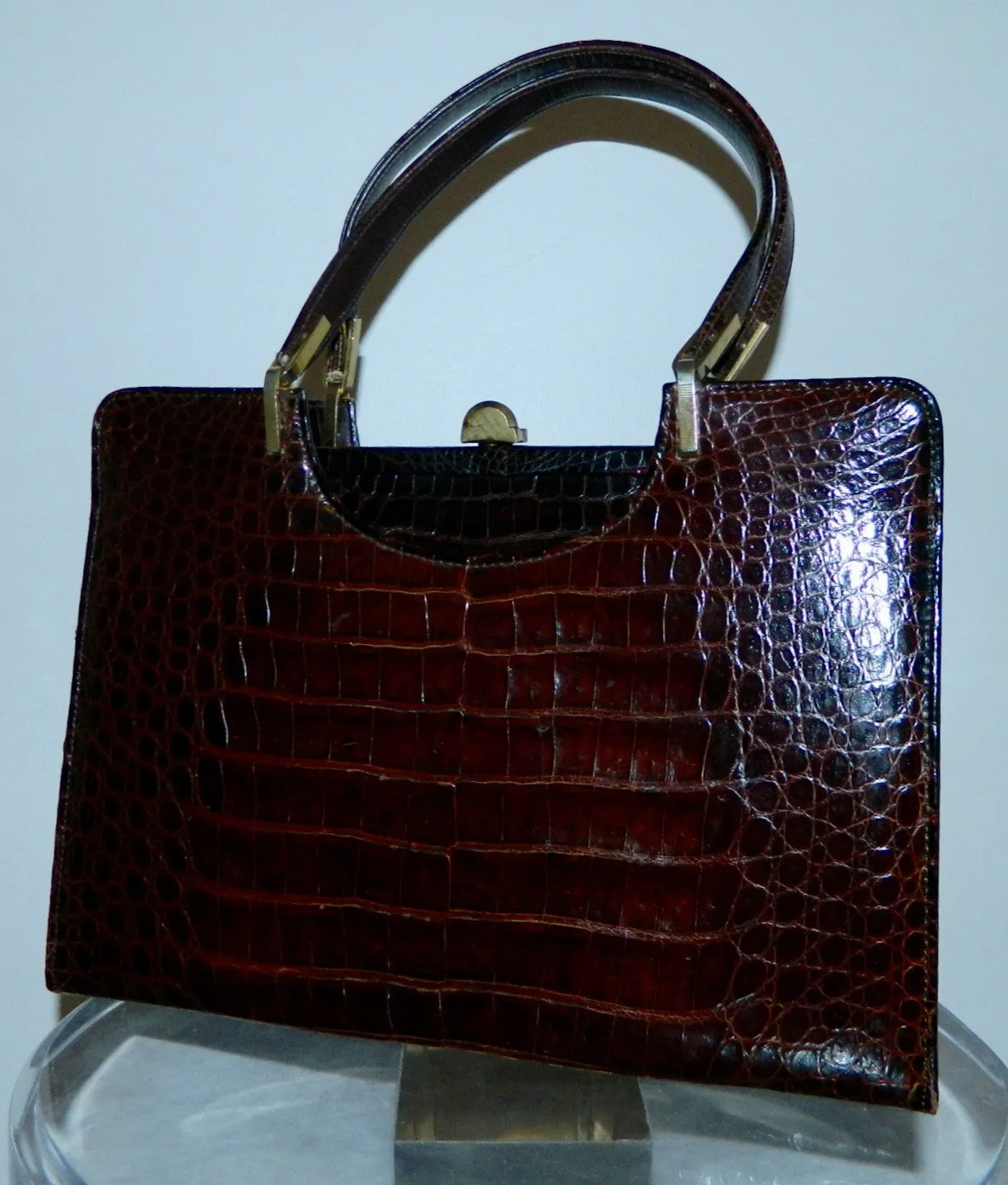 vintage 1960s alligator handbag Saks Fifth Avenue dark brown box bag frame purse