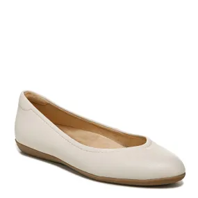 Women's Naturalizer, Vivienne Flat